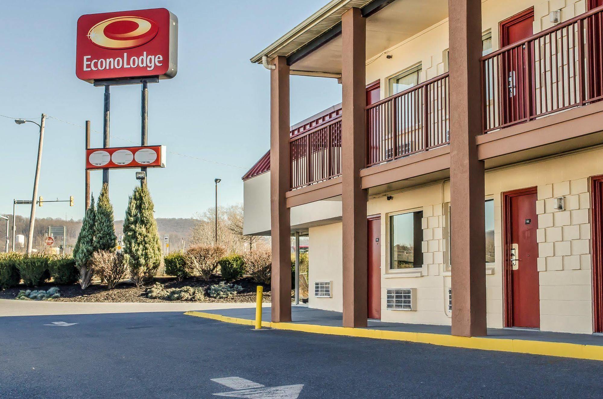 Econo Lodge Northeast Reading Exterior foto